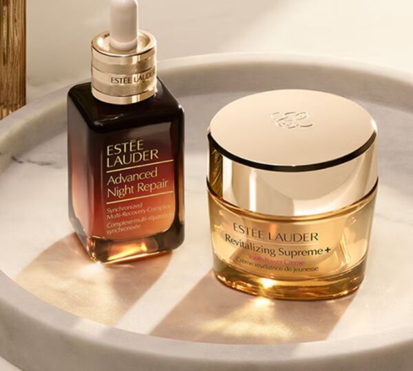 Revitalizing Supreme+ Youth Power Creme Moisturizer 5ml - Image 2