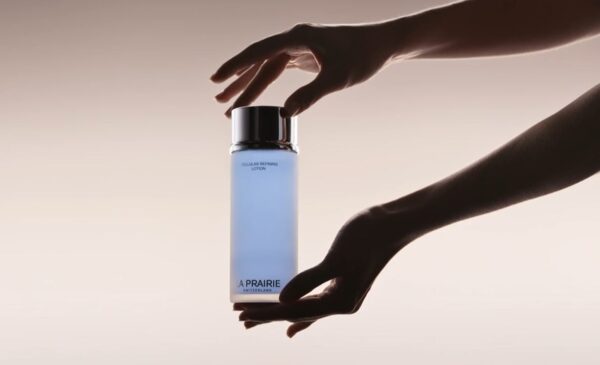 LA PRAIRIE CELLULAR REFINING LOTION 250ML - Image 2