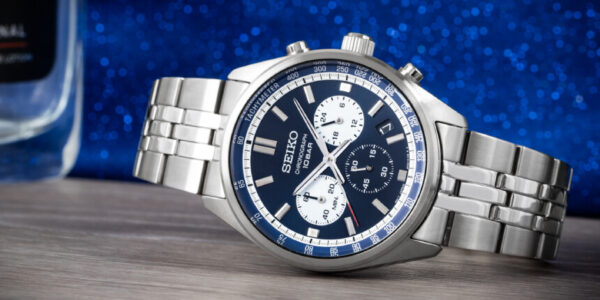 Seiko Chronograph SSB427P1 Essentials Reverse Blue Panda Dual Tone Dial - Image 3