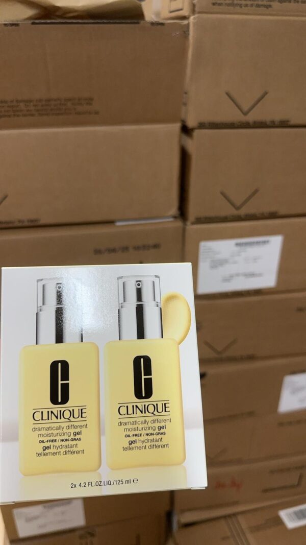 1. CLINQUE Dramatically Different Moisturizing Gel 125ml - Image 4