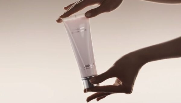 1. LA PRAIRIE Foam Cleanser 125ml - Image 2